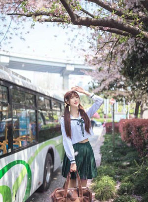 变身成黑辣妹之后就和死党上床了_4K高清完整版