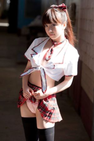 老板用手在秘书内裤里摸_最新国语全集在线