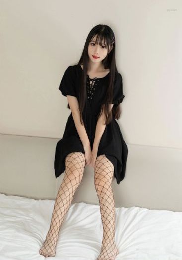 年轻的女老师3_720动漫在线观看
