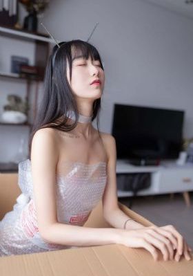 保险女王和她的商业秘密中文译版_BD英语手机在线看